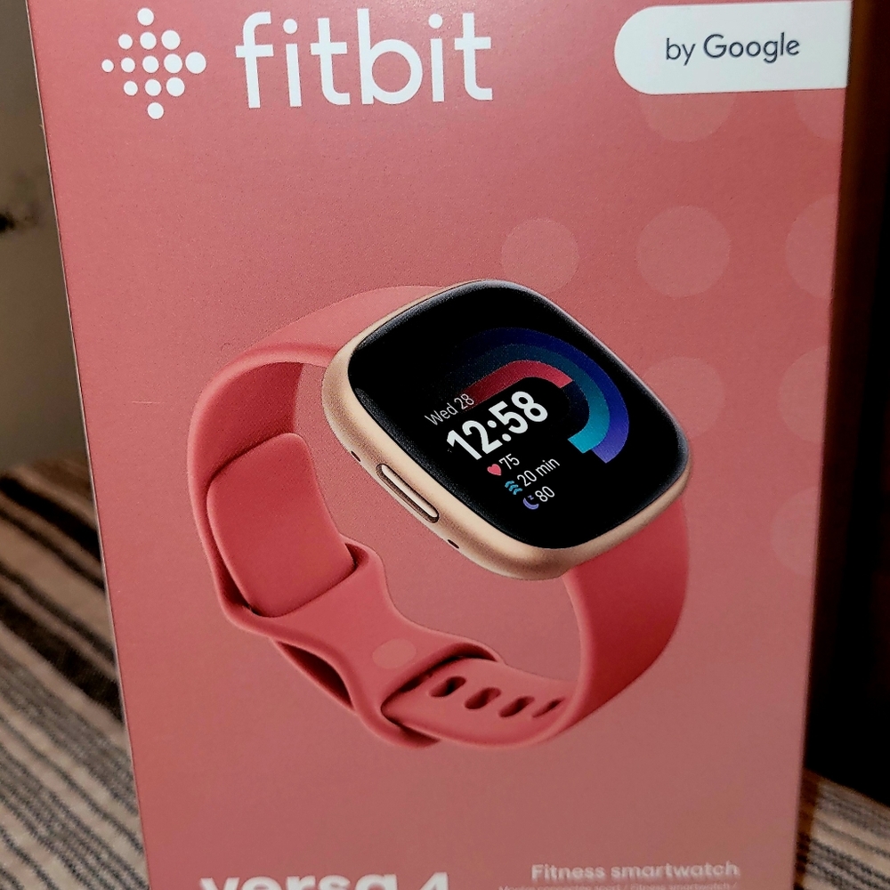 Fitbit Versa 4 Smartwatch - Copper Rose Aluminum with Pink Sand Band!NEW IN BOX!